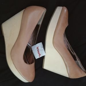 Tan gap wedges